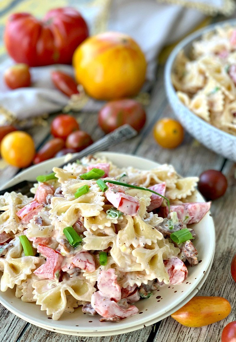 Easy Pasta Salad with Bacon and Tomatoes